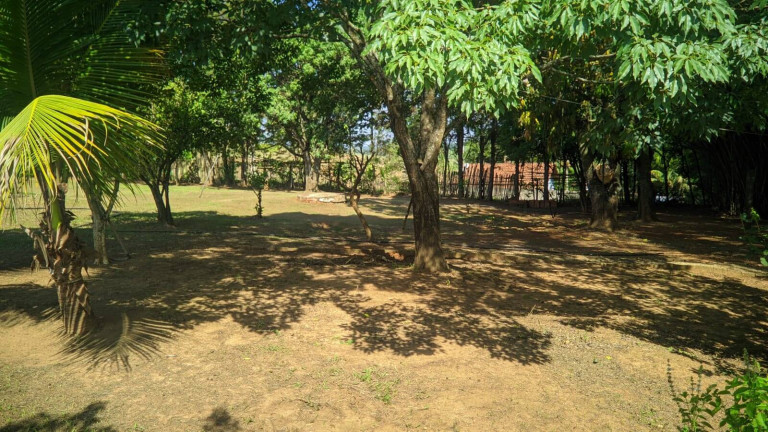 Imagem Chácara com 2 Quartos à Venda, 1.400 m² em Centro - Capela Do Alto Imagem Chácara com 2 Quartos à Venda, 1.400 m² em Centro - Capela Do Alto