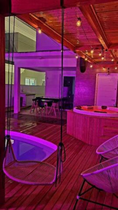 Imagem Casa com 4 Quartos à Venda, 189 m² em Jurerê - Florianópolis