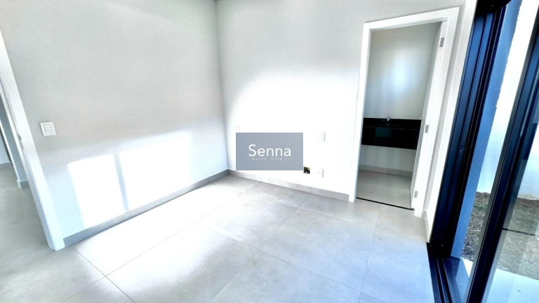 Imagem Casa com 3 Quartos à Venda, 395 m² em Medeiros - Jundiaí Imagem Casa com 3 Quartos à Venda, 395 m² em Medeiros - Jundiaí