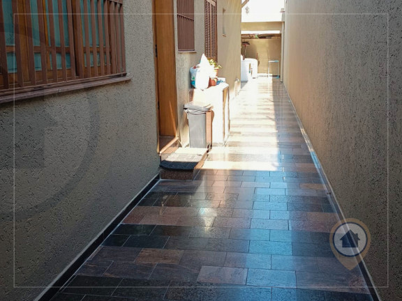Imagem Casa com 3 Quartos à Venda, 250 m² em Vila Milton - Guarulhos Imagem Casa com 3 Quartos à Venda, 250 m² em Vila Milton - Guarulhos