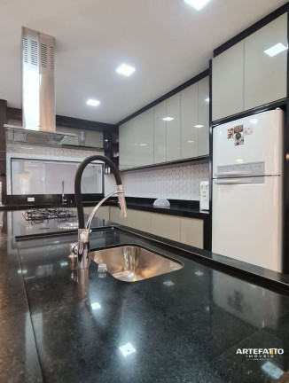 Imagem Sobrado com 3 Quartos à Venda, 205 m² Imagem Sobrado com 3 Quartos à Venda, 205 m²