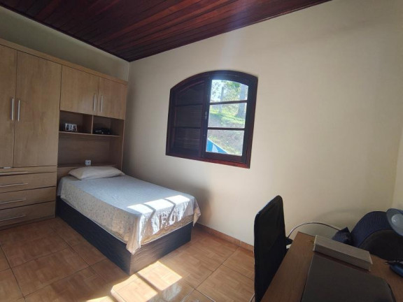 Imagem Imóvel com 3 Quartos à Venda, 2.400 m² em Biritiba Mirim Imagem Imóvel com 3 Quartos à Venda, 2.400 m² em Biritiba Mirim