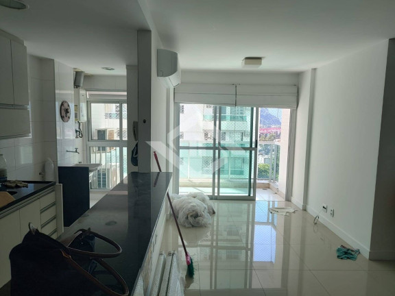Imagem Apartamento com 2 Quartos para Alugar, 64 m² em Barra Da Tijuca - Rio De Janeiro Imagem Apartamento com 2 Quartos para Alugar, 64 m² em Barra Da Tijuca - Rio De Janeiro