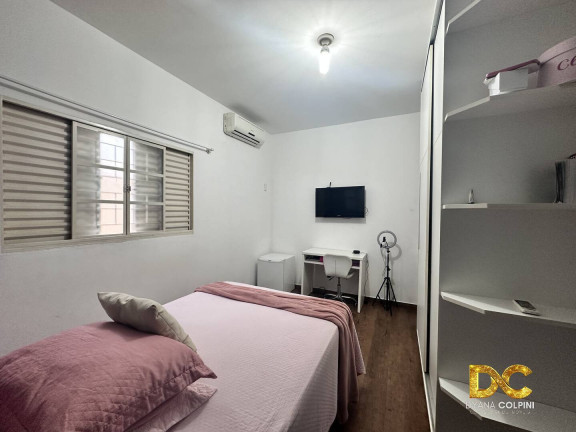 Imagem Casa com 3 Quartos à Venda, 186 m² em Santa Cruz - Cuiabá Imagem Casa com 3 Quartos à Venda, 186 m² em Santa Cruz - Cuiabá