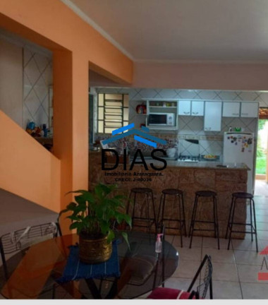 Imagem Casa com 3 Quartos à Venda, 210 m² em Jardim Botânico - Araraquara Imagem Casa com 3 Quartos à Venda, 210 m² em Jardim Botânico - Araraquara