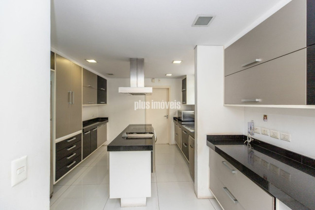 Imagem Apartamento com 3 Quartos à Venda, 234 m² em Moema - São Paulo