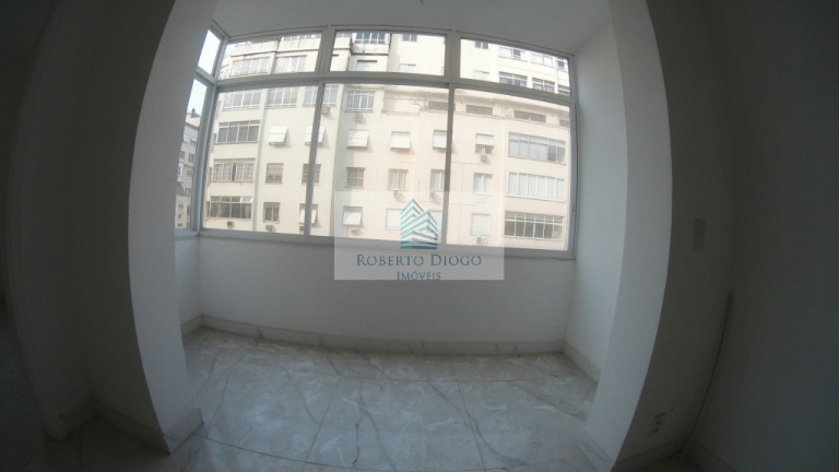 Imagem Imóvel com 3 Quartos à Venda, 125 m² em Copacabana - Rio De Janeiro Imagem Imóvel com 3 Quartos à Venda, 125 m² em Copacabana - Rio De Janeiro