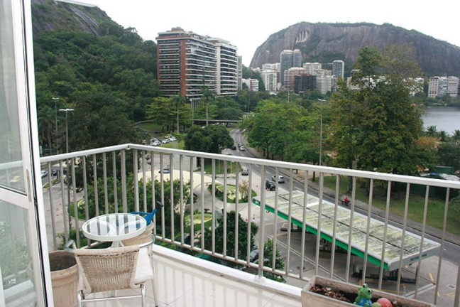 Imagem Apartamento com 2 Quartos à Venda, 92 m² em Lagoa - Rio De Janeiro Imagem Apartamento com 2 Quartos à Venda, 92 m² em Lagoa - Rio De Janeiro
