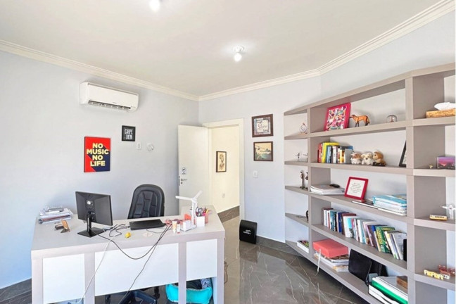 Imagem Casa com 2 Quartos à Venda, 170 m² em Hípica - Porto Alegre Imagem Casa com 2 Quartos à Venda, 170 m² em Hípica - Porto Alegre