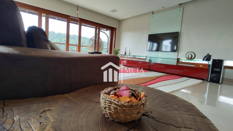 Imagem Imóvel com 3 Quartos à Venda, 420 m² em Residencial Suíça Da Cantareira - Mairiporã
