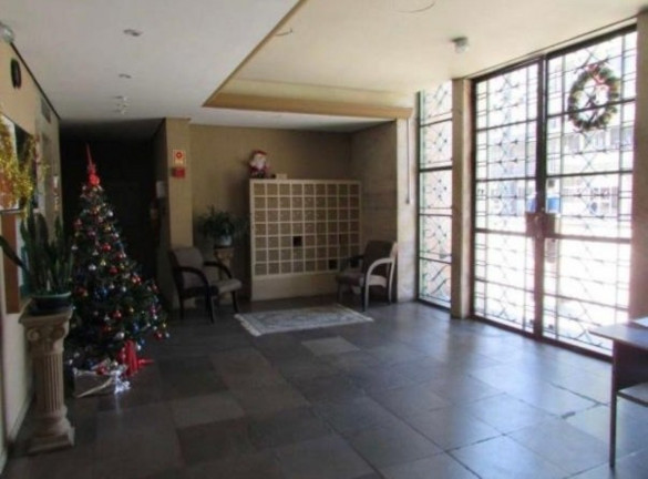Imagem Imóvel com 2 Quartos à Venda, 47 m² em Floresta - Porto Alegre Imagem Imóvel com 2 Quartos à Venda, 47 m² em Floresta - Porto Alegre