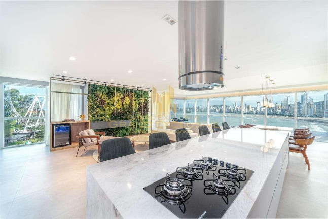 Imagem Apartamento com 4 Quartos à Venda, 283 m² em Centro - Balneário Camboriú Imagem Apartamento com 4 Quartos à Venda, 283 m² em Centro - Balneário Camboriú