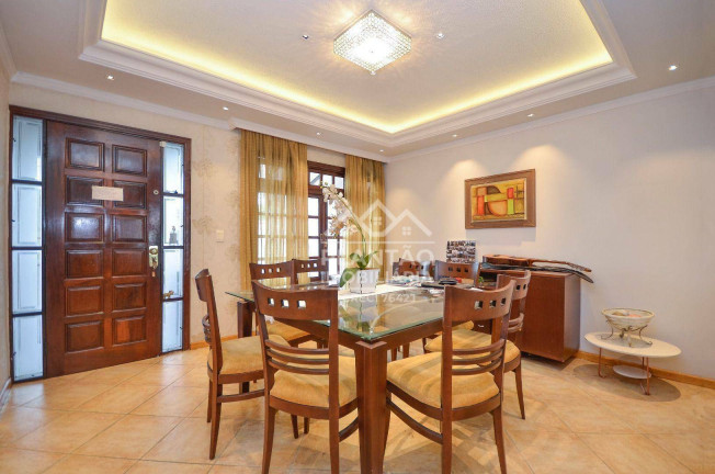 Imagem Casa com 4 Quartos à Venda, em Pinheirinho - Curitiba Imagem Casa com 4 Quartos à Venda, em Pinheirinho - Curitiba