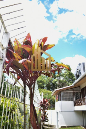 Imagem Casa com 4 Quartos à Venda, 230 m² em Ahú - Curitiba