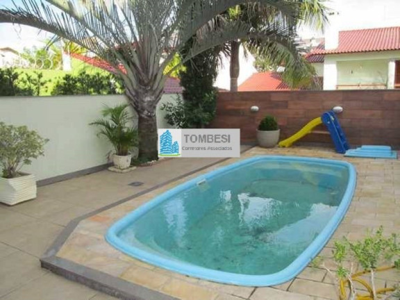 Imagem Sobrado com 3 Quartos à Venda, 207 m² em Jardim Itu - Porto Alegre