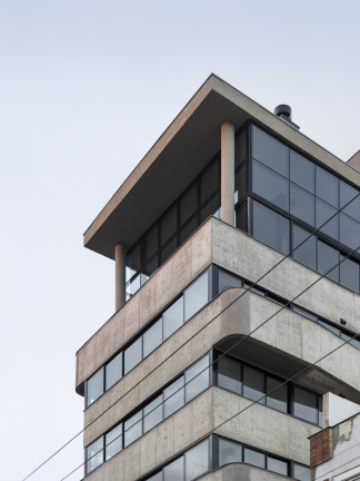 Imagem Imóvel com 3 Quartos à Venda, 110 m² em Menino Deus - Porto Alegre Imagem Imóvel com 3 Quartos à Venda, 110 m² em Menino Deus - Porto Alegre