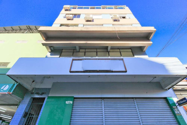 Imagem Imóvel com 2 Quartos à Venda, em Azenha - Porto Alegre Imagem Imóvel com 2 Quartos à Venda, em Azenha - Porto Alegre