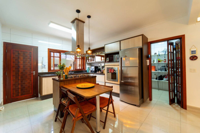 Imagem Casa com 2 Quartos à Venda, 300 m² em Jundiaí Imagem Casa com 2 Quartos à Venda, 300 m² em Jundiaí