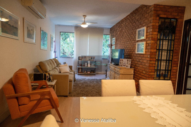 Imagem Imóvel com 3 Quartos à Venda, 101 m² em Humaitá - Rio De Janeiro Imagem Imóvel com 3 Quartos à Venda, 101 m² em Humaitá - Rio De Janeiro