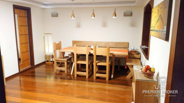 Imagem Casa com 4 Quartos à Venda, 163 m² em Alto - Teresópolis Imagem Casa com 4 Quartos à Venda, 163 m² em Alto - Teresópolis