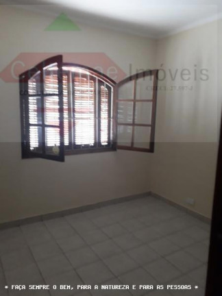 Imagem Casa com 4 Quartos à Venda, 130 m² em Jardim Maria Augusta - Taubaté Imagem Casa com 4 Quartos à Venda, 130 m² em Jardim Maria Augusta - Taubaté