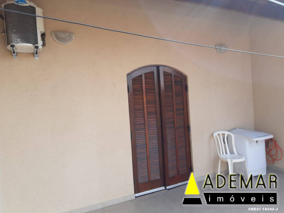 Imagem Casa com 3 Quartos à Venda, 250 m² em Piraporinha - Diadema