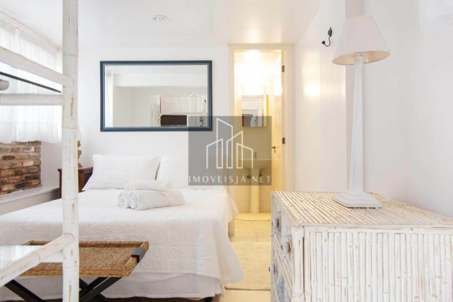Imagem Casa com 9 Quartos à Venda, 434 m² em Ferradura - Armação Dos Búzios Imagem Casa com 9 Quartos à Venda, 434 m² em Ferradura - Armação Dos Búzios
