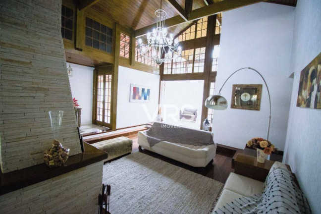 Imagem Casa com 4 Quartos à Venda, 232 m² em Carlos Guinle - Teresópolis Imagem Casa com 4 Quartos à Venda, 232 m² em Carlos Guinle - Teresópolis