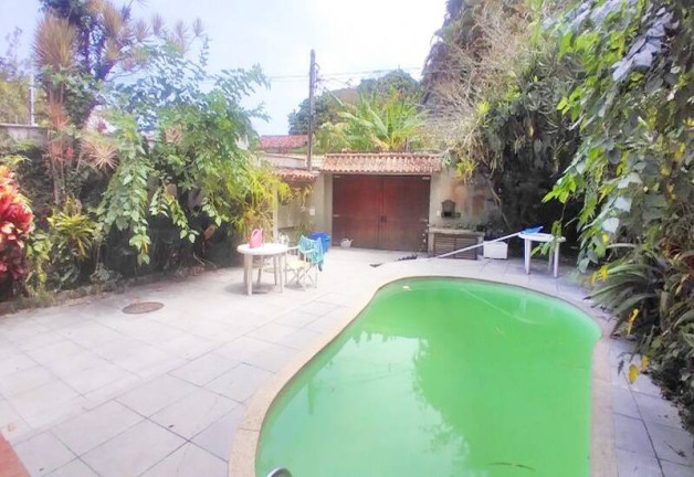 Imagem Casa com 4 Quartos à Venda, 300 m² em Barra Da Tijuca - Rio De Janeiro
