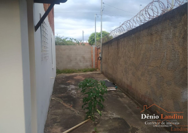 Imagem Casa com 3 Quartos à Venda, 150 m² em Planalto - Montes Claros