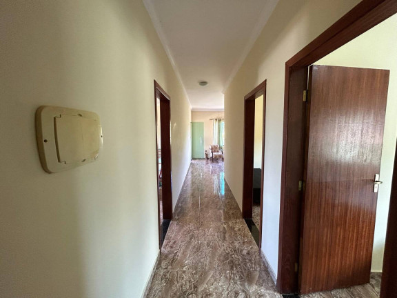 Imagem Casa com 5 Quartos à Venda, 2.500 m² em Vila Ipê Amarelo - Contagem Imagem Casa com 5 Quartos à Venda, 2.500 m² em Vila Ipê Amarelo - Contagem