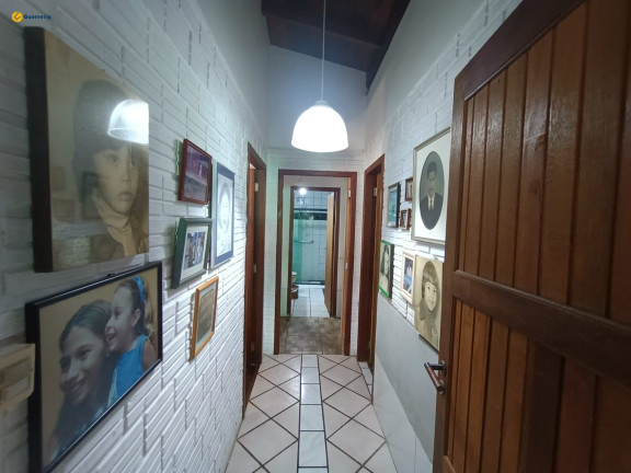 Imagem Casa com 3 Quartos à Venda, 392 m² em São João Do Rio Vermelho - Florianópolis Imagem Casa com 3 Quartos à Venda, 392 m² em São João Do Rio Vermelho - Florianópolis