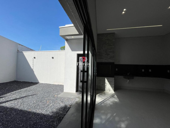 Imagem Casa com 3 Quartos à Venda, 225 m² em Santa Cruz - Cuiabá Imagem Casa com 3 Quartos à Venda, 225 m² em Santa Cruz - Cuiabá