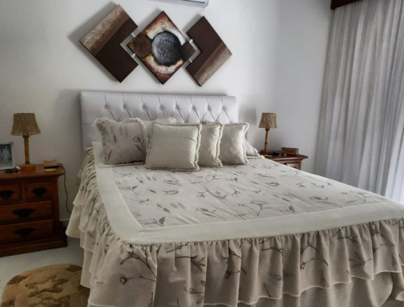 Imagem Casa com 4 Quartos à Venda, 236 m² em Enseada - Guarujá