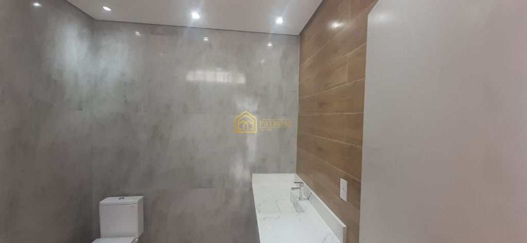Imagem Casa com 3 Quartos à Venda, 250 m² em Vila Monumento - São Paulo Imagem Casa com 3 Quartos à Venda, 250 m² em Vila Monumento - São Paulo