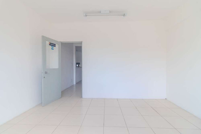 Imagem Imóvel Comercial à Venda, 717 m² em São Geraldo - Porto Alegre Imagem Imóvel Comercial à Venda, 717 m² em São Geraldo - Porto Alegre