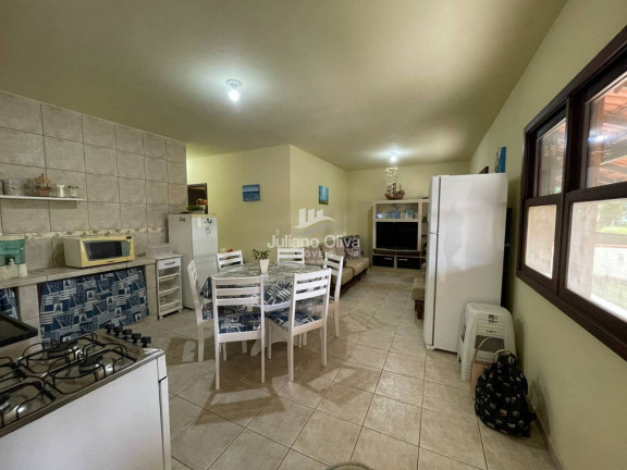 Imagem Casa com 3 Quartos à Venda, 124 m² em Barra Do Sai - Itapoá