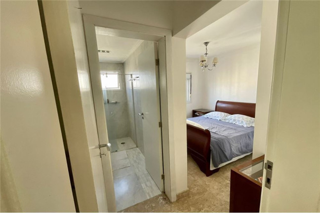 Imagem Imóvel com 3 Quartos à Venda, em Vila Andrade - São Paulo Imagem Imóvel com 3 Quartos à Venda, em Vila Andrade - São Paulo