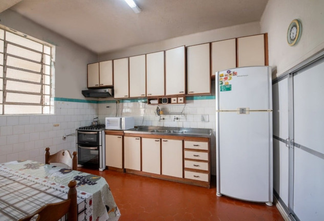 Imagem Casa com 3 Quartos à Venda, 156 m² em Petrópolis - Porto Alegre Imagem Casa com 3 Quartos à Venda, 156 m² em Petrópolis - Porto Alegre