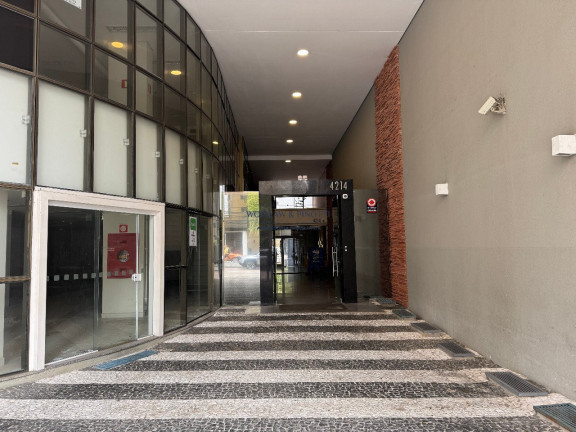 Imagem Sala Comercial à Venda ou Locação, 50 m² em Batel - Curitiba Imagem Sala Comercial à Venda ou Locação, 50 m² em Batel - Curitiba
