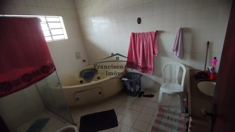 Imagem Sobrado com 3 Quartos à Venda, 321 m² em Jardim ícaro - Guaratinguetá Imagem Sobrado com 3 Quartos à Venda, 321 m² em Jardim ícaro - Guaratinguetá