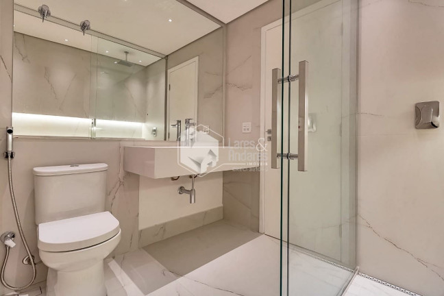 Imagem Apartamento com 3 Quartos à Venda, 213 m² em Cerqueira César - São Paulo