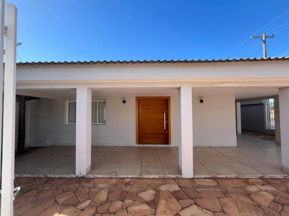 Imagem Casa com 3 Quartos à Venda, 311 m² em Cuiabá Imagem Casa com 3 Quartos à Venda, 311 m² em Cuiabá