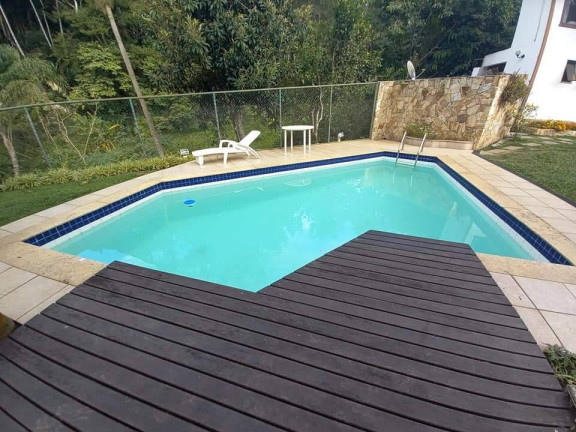 Casa com 4 Quartos à Venda,  em Vale Dos Pinheiros - Nova Friburgo