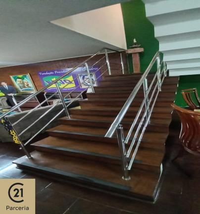 Casa com 4 Quartos à Venda, 300 m² em Moema - São Paulo