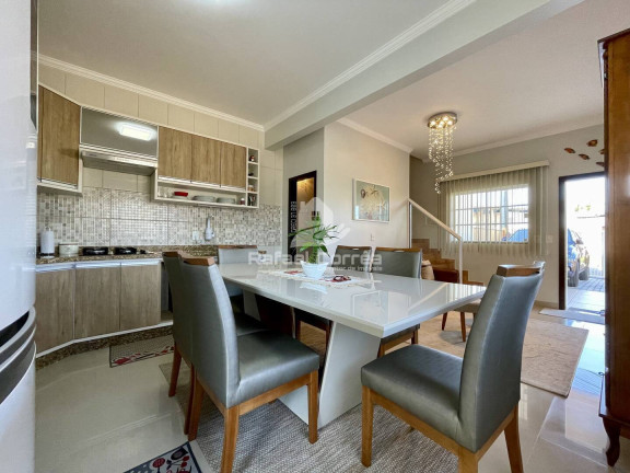 Imagem Sobrado com 3 Quartos à Venda, 136 m² em Salinas - Balneário Barra Do Sul Imagem Sobrado com 3 Quartos à Venda, 136 m² em Salinas - Balneário Barra Do Sul