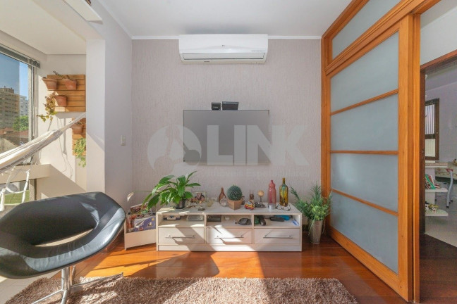 Imagem Imóvel com 2 Quartos à Venda, 200 m² em Petrópolis - Porto Alegre