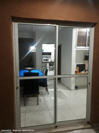 Imagem Casa com 3 Quartos à Venda, 110 m² em Ramos - Rio De Janeiro Imagem Casa com 3 Quartos à Venda, 110 m² em Ramos - Rio De Janeiro