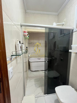 Imagem Imóvel com 3 Quartos à Venda, 183 m² Imagem Imóvel com 3 Quartos à Venda, 183 m²
