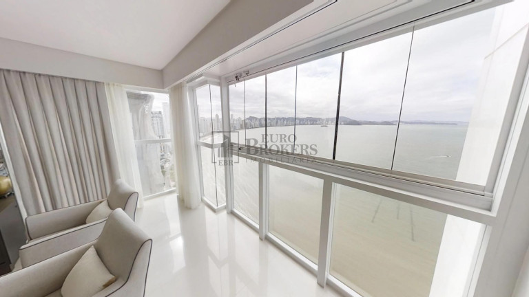 Imagem Apartamento com 5 Quartos à Venda, 237 m² em Centro - Balneário Camboriú Imagem Apartamento com 5 Quartos à Venda, 237 m² em Centro - Balneário Camboriú
